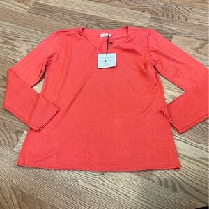 ONLY SUD WOOL BLEND LADIES SWEATER. Made in Italy. Size 10. NWT.